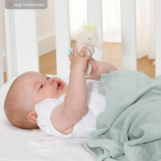 Baby Fehn 2-tlg. Set Kuscheldecke Musselin + Greifling Meerjungfrau 135 x 100 cm - Meereskinder 5 Baby Fehn 2-tlg. Set Kuscheldecke Musselin + Greifling Meerjungfrau 135 x 100 cm - Meereskinder – Bild 5