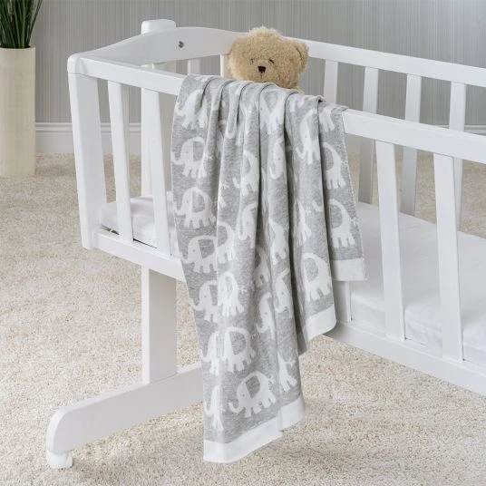 Fillikid Baumwolldecke 75 x 100 cm - Elefanten - Grau Weiß 2 Fillikid Baumwolldecke 75 x 100 cm - Elefanten - Grau Weiß – Bild 2