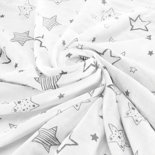 Makian Kuscheldecke Mull 4-lagig 120 x 120 cm - Crazy Stars - Grau Weiß 5 Makian Kuscheldecke Mull 4-lagig 120 x 120 cm - Crazy Stars - Grau Weiß – Bild 5