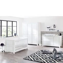 Pinolino Kinderzimmer Milk mit 6-türigem Schrank, Bett, extrabreiter Wickelkommode